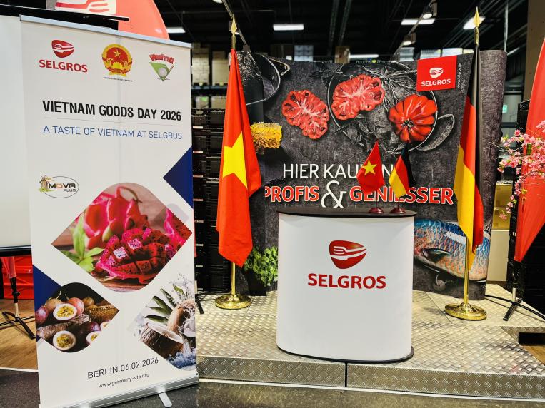 “Ngày hàng Việt Nam” tại siêu thị Selgros, CHLB Đức